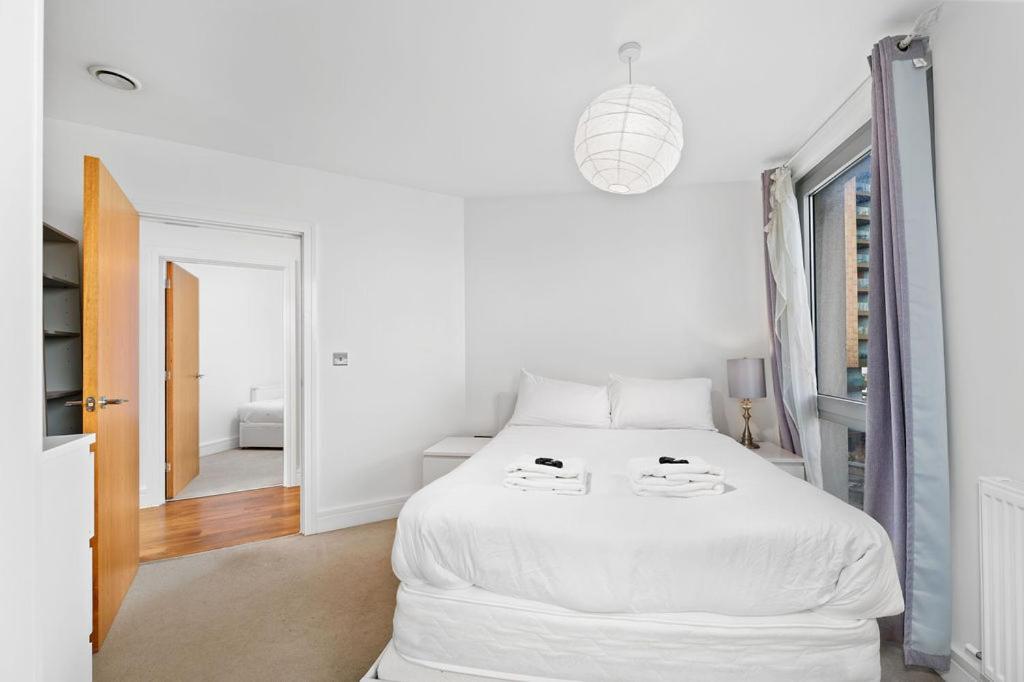 Modern Serviced 3-Bedroom Flat In East London Exterior foto